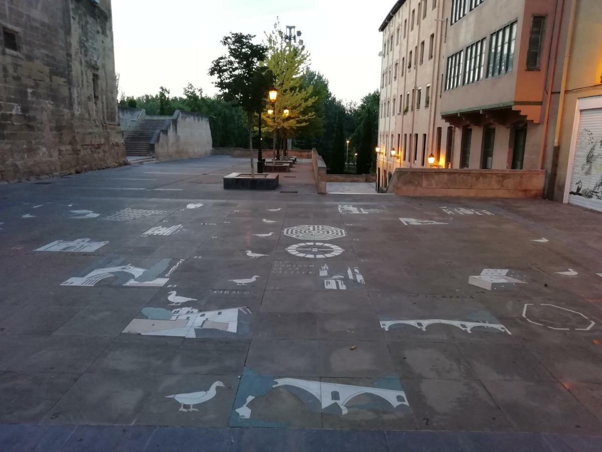 Apartamento Turístico Santiago Logrono Luaran gambar